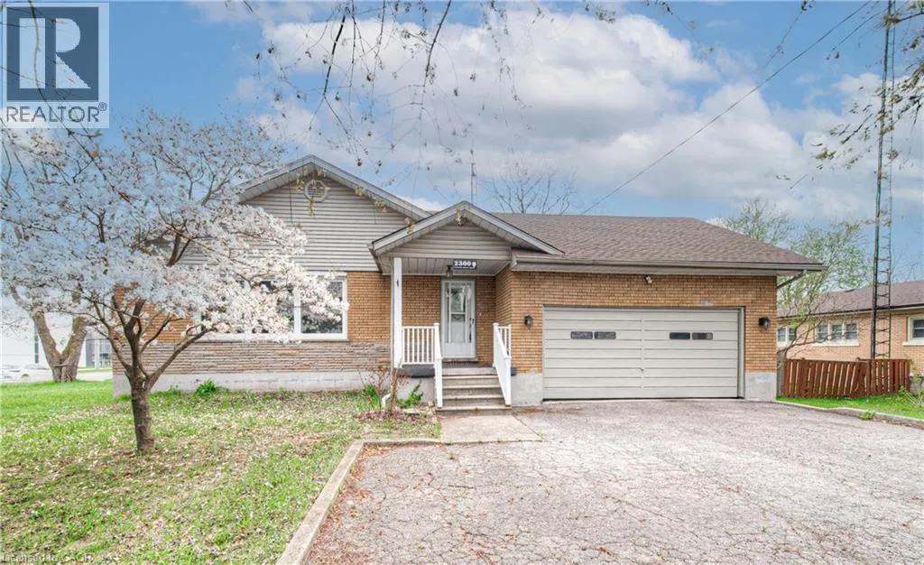 House for rent: 2300 Fountain Street N, Cambridge, Ontario N3H 4R7