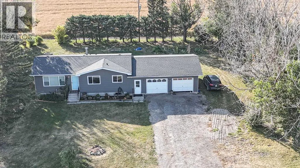 House for rent: 230054 Range Road 255, Rural Wheatland County, Alberta T1P 1K9