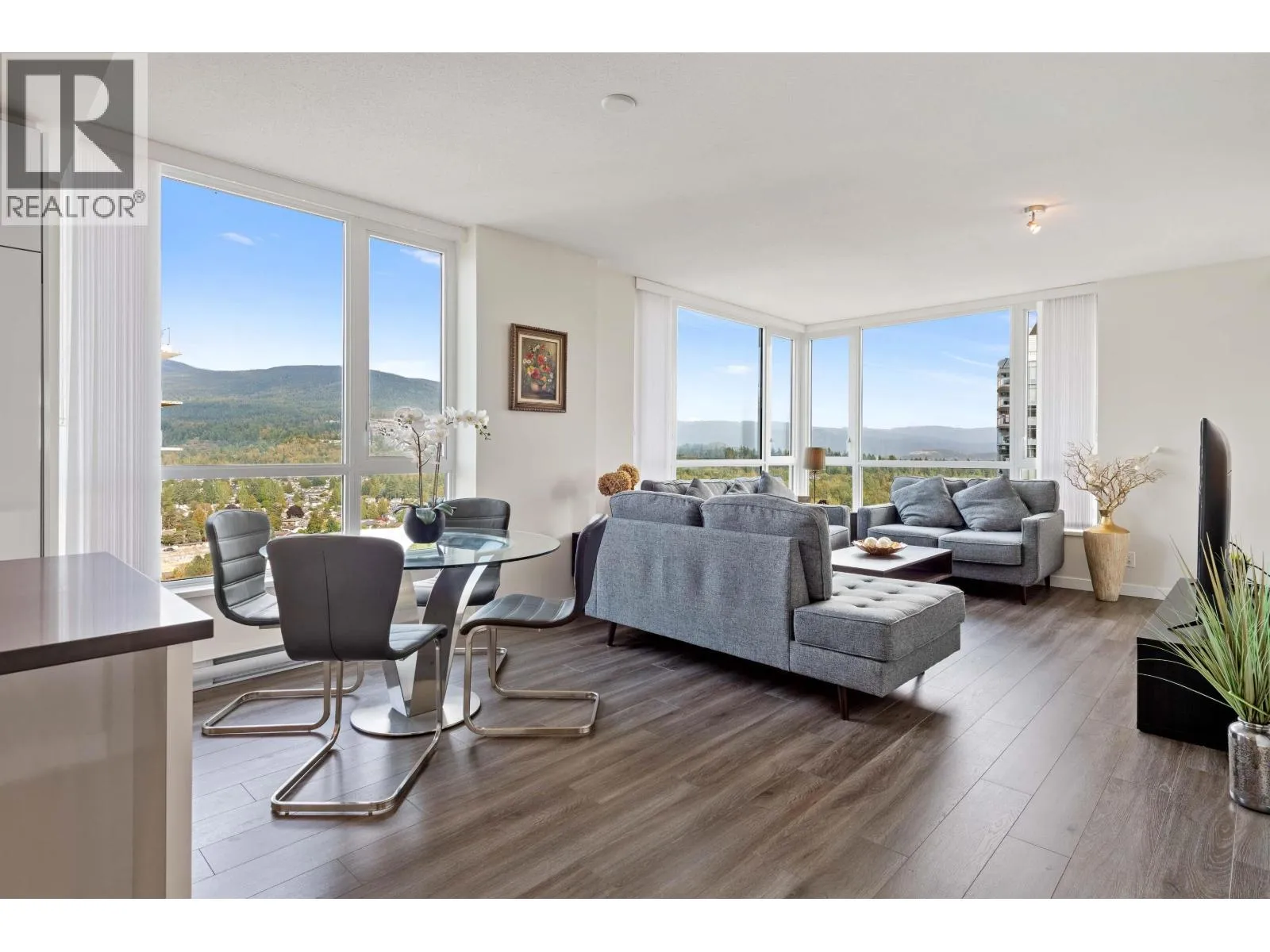 Apartment for rent: 2301 3096 Windsor Gate, Coquitlam, British Columbia V3B 0P4