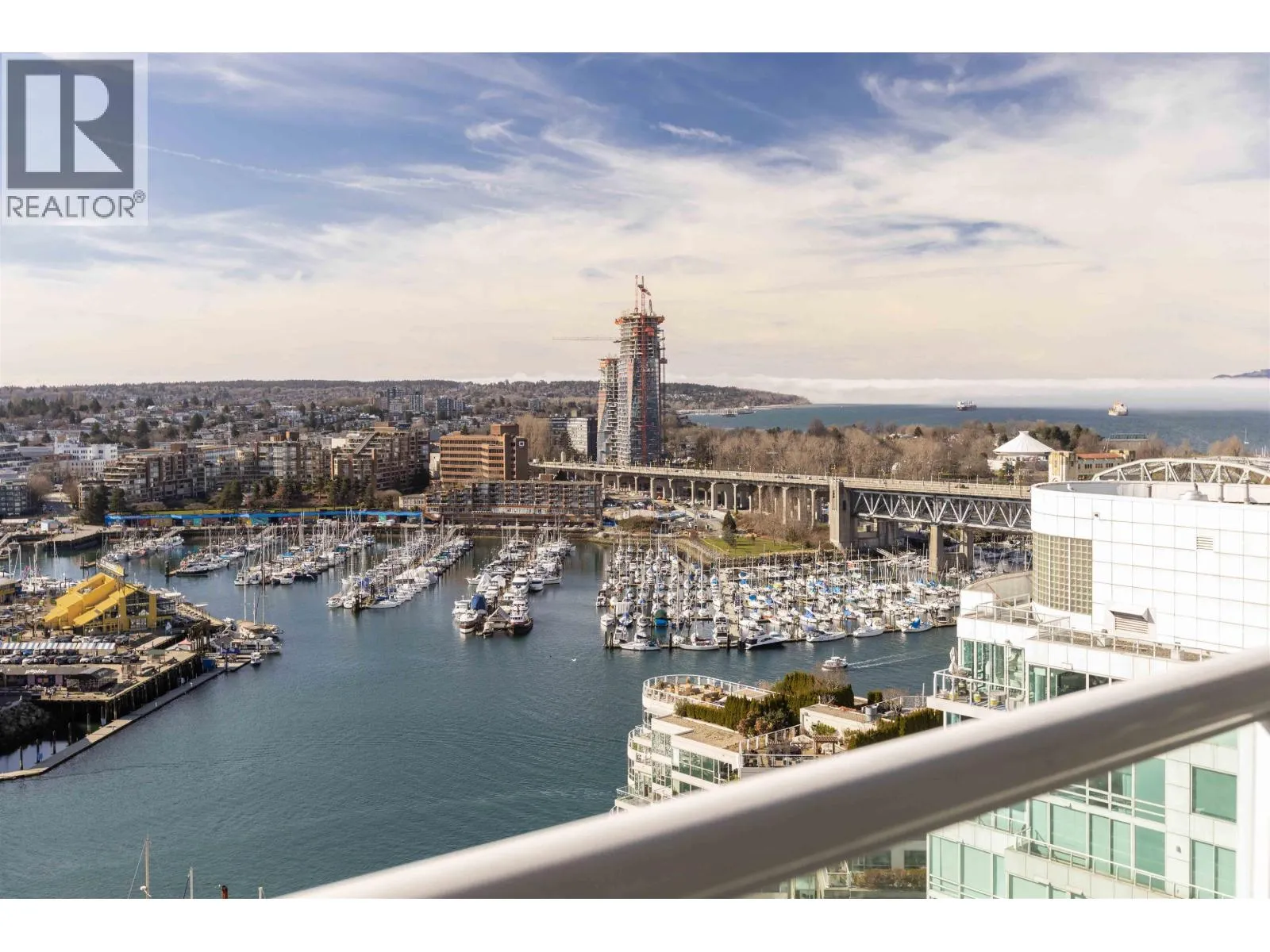 Apartment for rent: 2302 1500 Howe Street, Vancouver, British Columbia V6Z 2N1