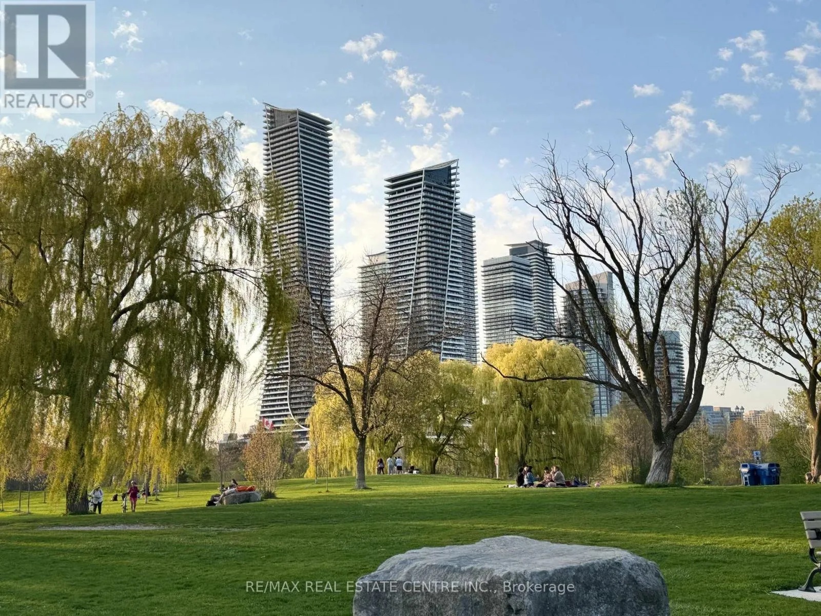 Apartment for rent: 2302 - 20 Shore Breeze Drive, Toronto, Ontario M8V 0C7