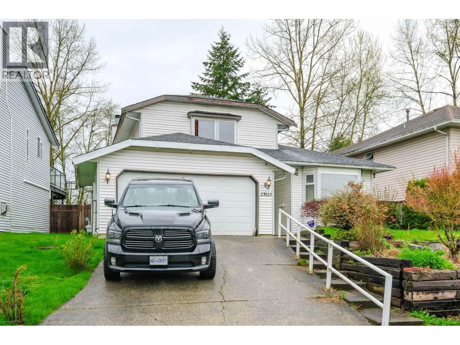 House for rent: 23023 Olund Crescent, Maple Ridge, British Columbia V2X 9L3