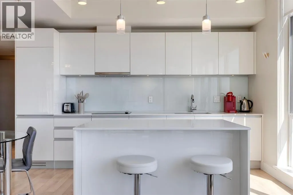 Apartment for rent: 2304, 1122 3 Street, Calgary, Alberta T2G 1H7