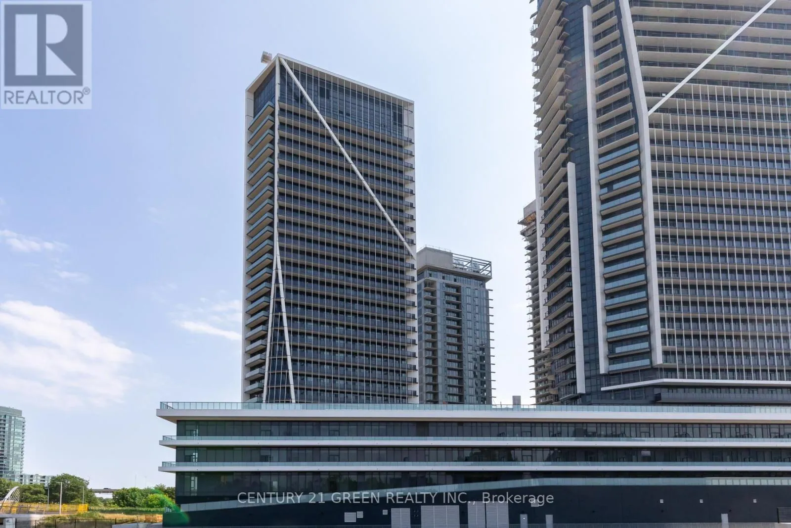 Apartment for rent: 2307 - 30 Ordnance Street, Toronto, Ontario M6K 0C8