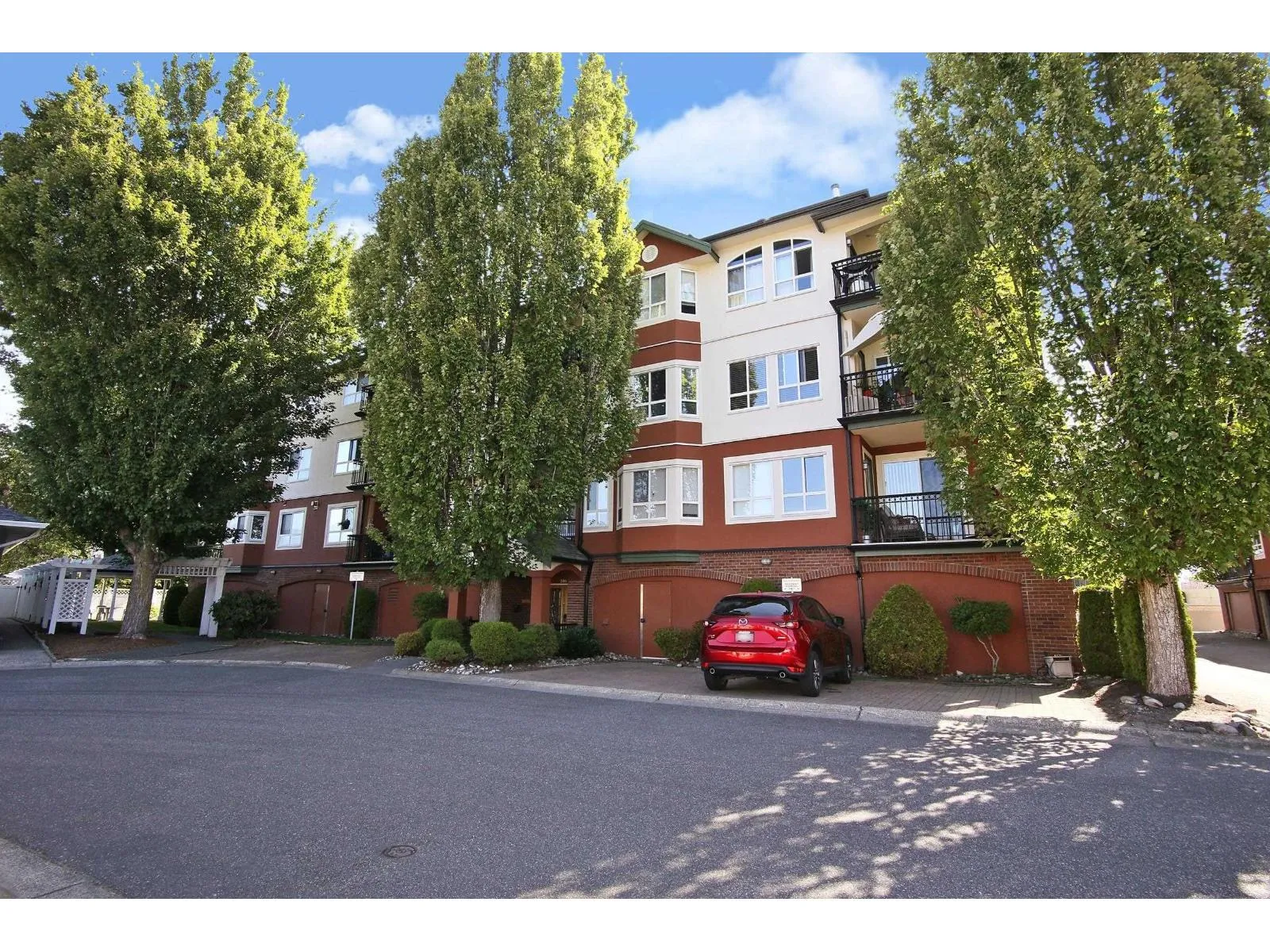 Apartment for rent: 2307 8485 Young Road|chilliwack Proper South, Chilliwack, British Columbia V2P 7Y7