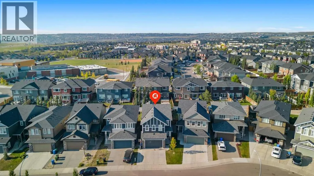 House for rent: 231 Evansglen Circle Nw, Calgary, Alberta T3P 0W7