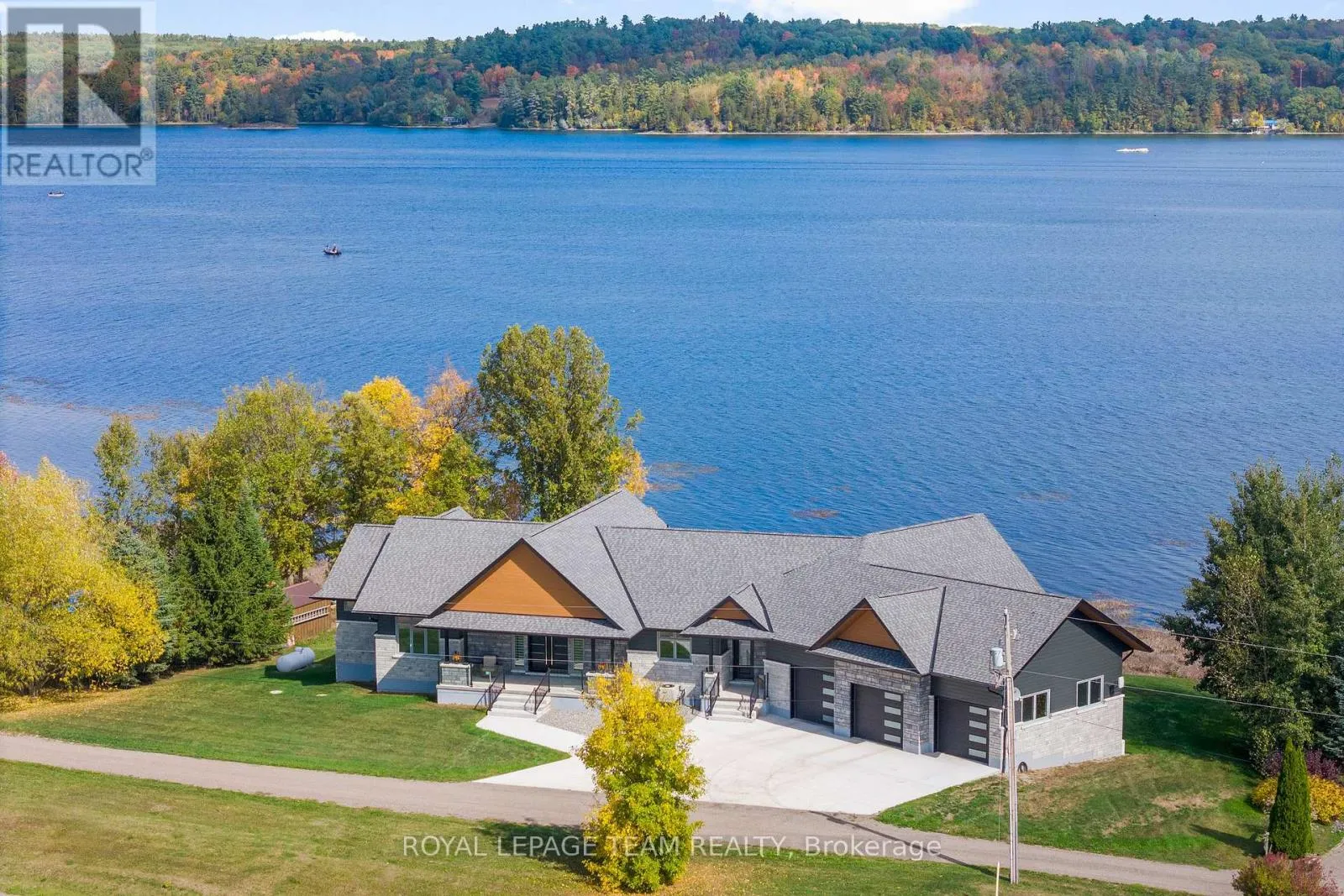 House for rent: 231 Finnerty Road, Whitewater Region, Ontario K0J 1K0