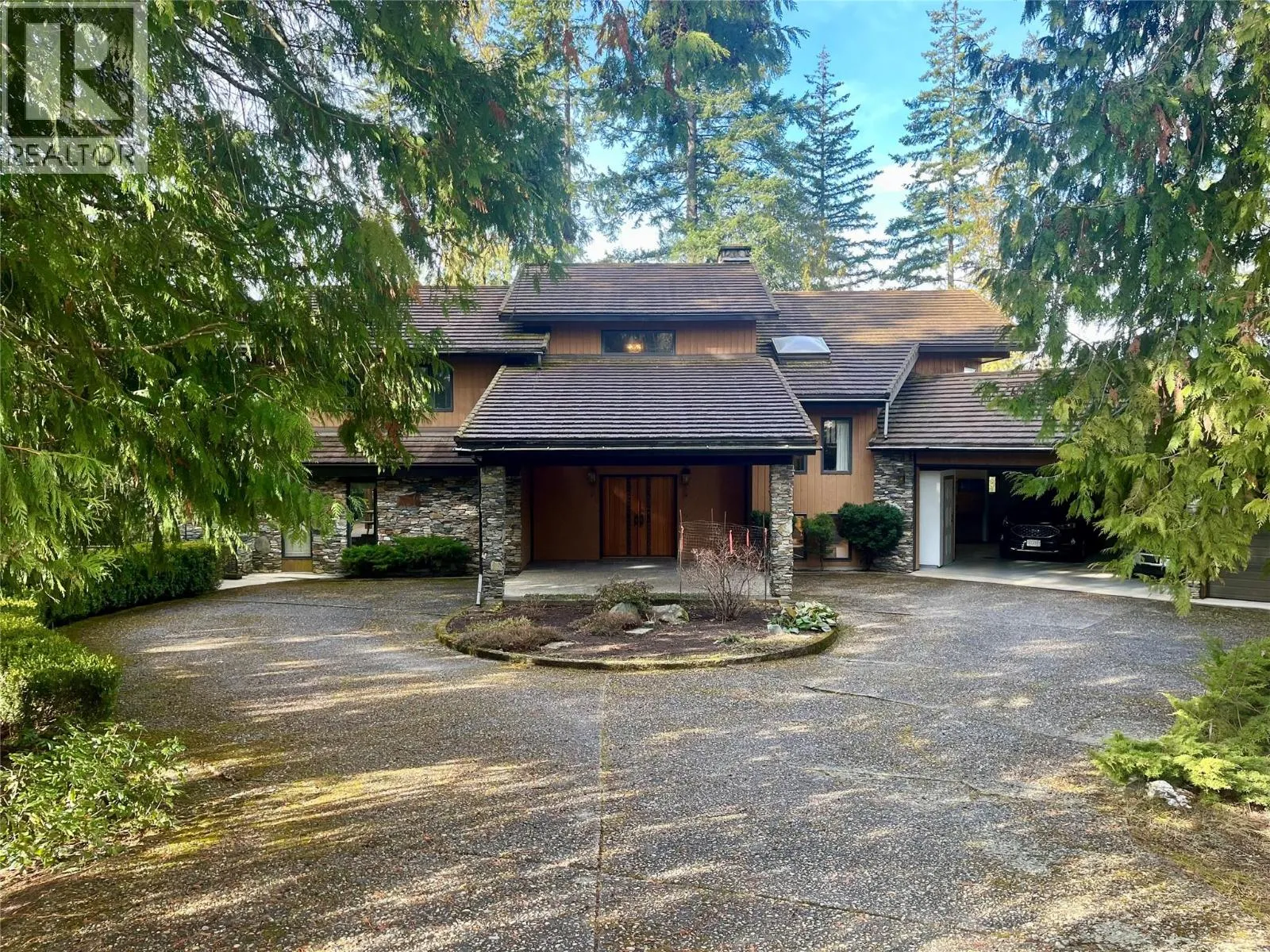 House for rent: 231 Glenacres Road, Nakusp, British Columbia V0G 1R0