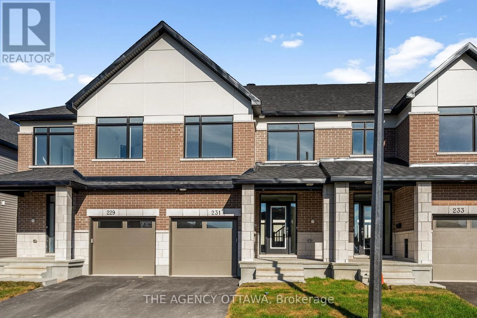 Row / Townhouse for rent: 231 Gretsch Road, Ottawa, Ontario K1T 0X2