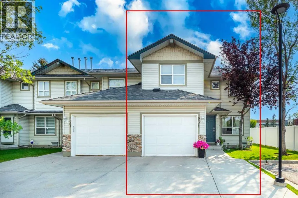 Row / Townhouse for rent: 231 Harvest Gold Place Ne, Calgary, Alberta T3K 4Y1