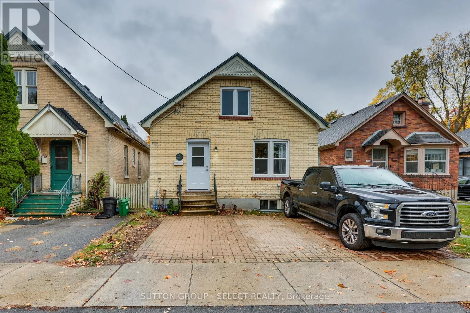 House for rent: 231 Raymond Avenue, London East, Ontario N6A 2W1