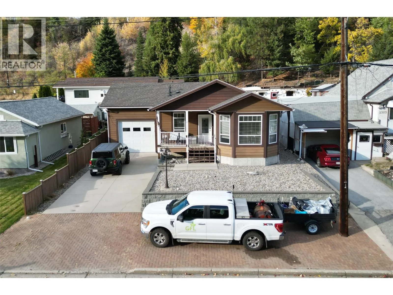 Manufactured Home for rent: 2311 Columbia Avenue, Trail, British Columbia V1R 1L2