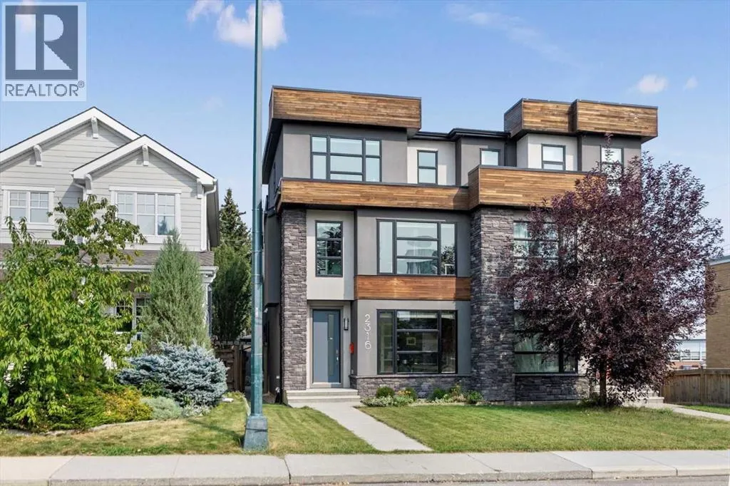 Duplex for rent: 2316 22 Street Nw, Calgary, Alberta T2M 3W4