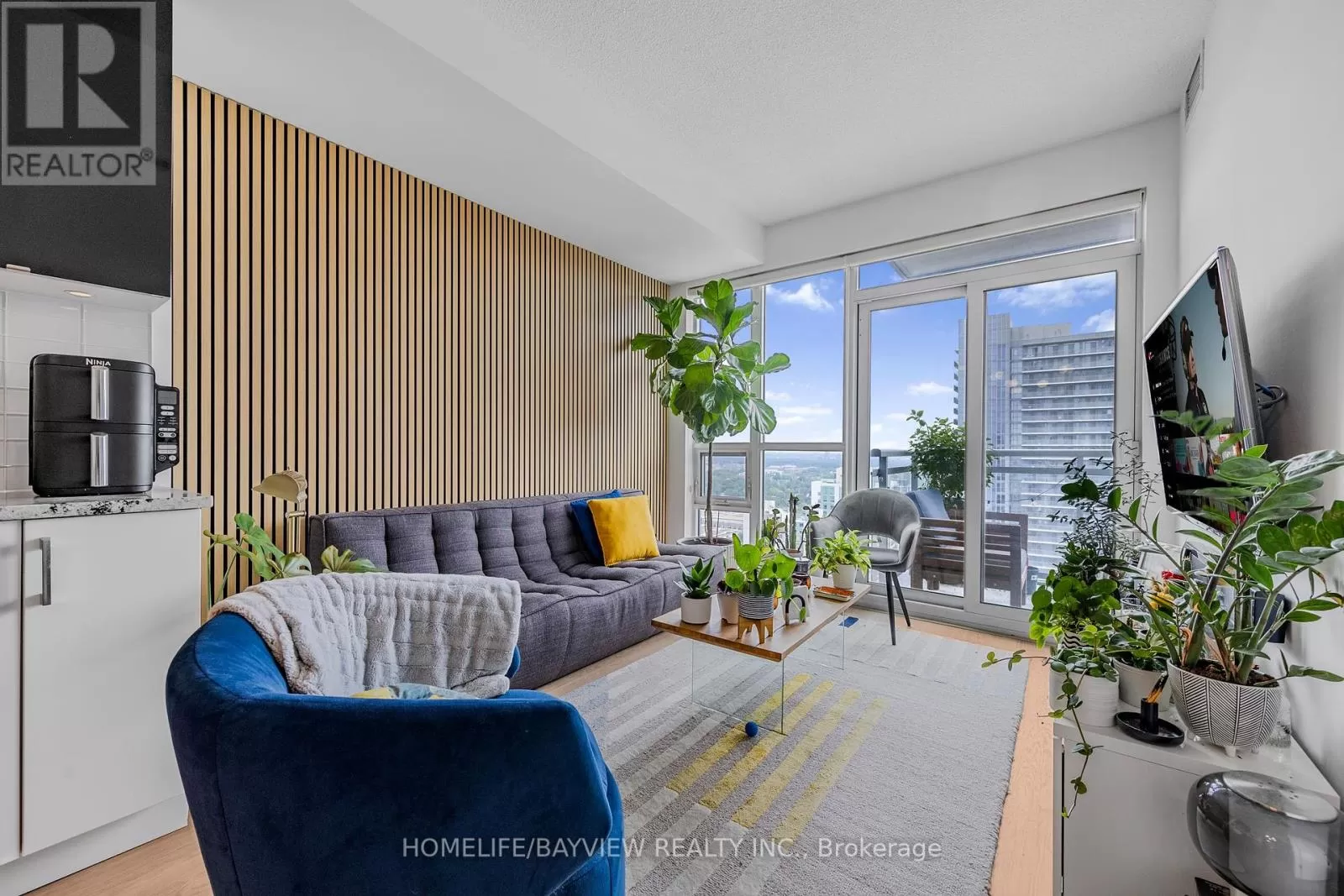 Apartment for rent: 2316 - 98 Lillian Street E, Toronto, Ontario M4S 0A5