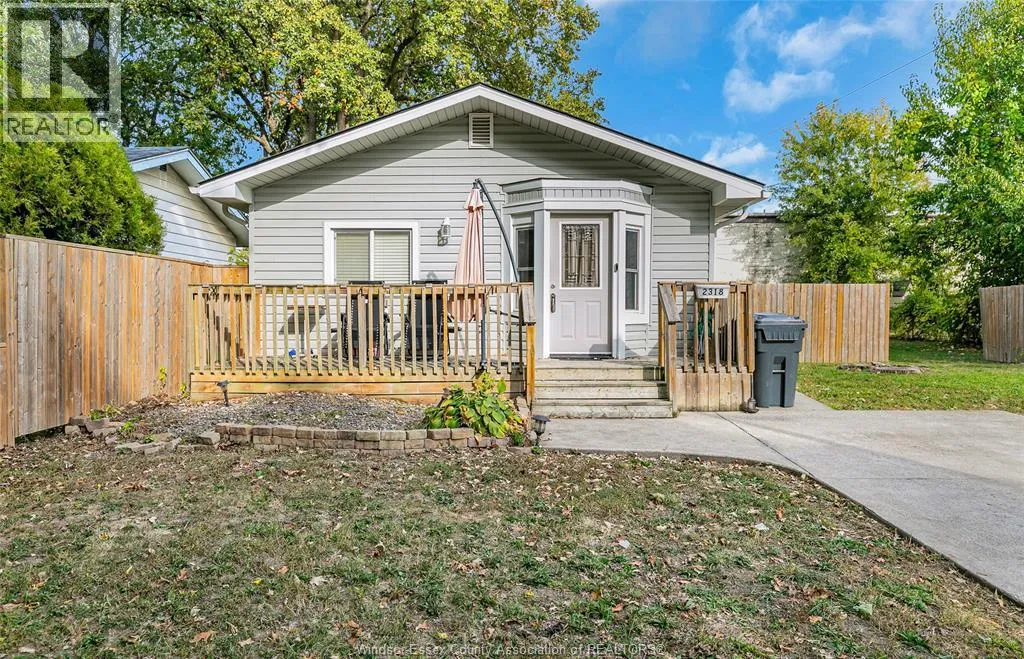 House for rent: 2318 Charl, Windsor, Ontario N8X 2A2