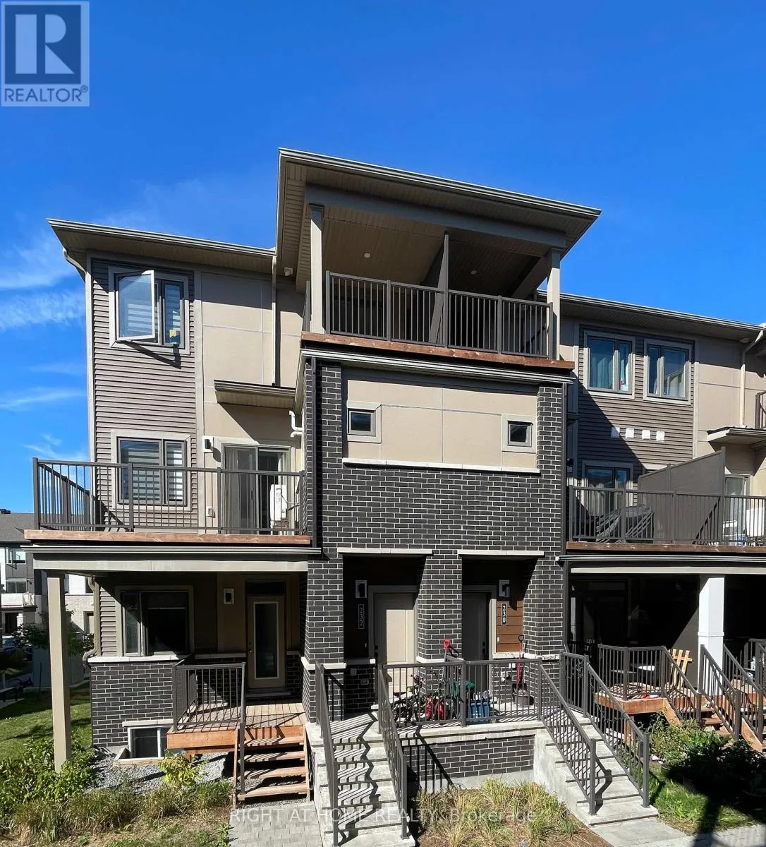 Row / Townhouse for rent: 232 Anyolite Private, Ottawa, Ontario K2J 7J3