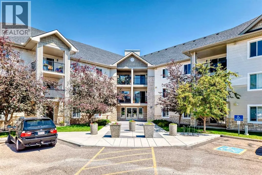 Apartment for rent: 2322, 2371 Eversyde Avenue Sw, Calgary, Alberta T2Y 5B8