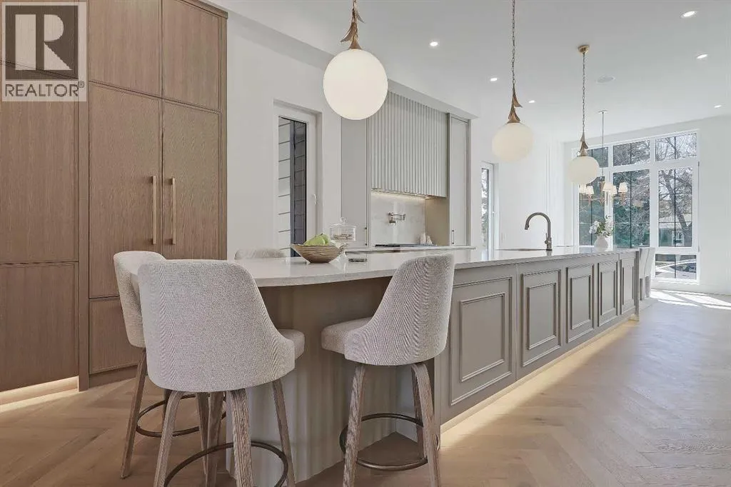 House for rent: 2322 54 Avenue Sw, Calgary, Alberta T3E 1M1