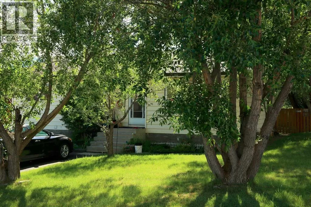 House for rent: 2322 86a Street, Coleman, Alberta T0K 0M0