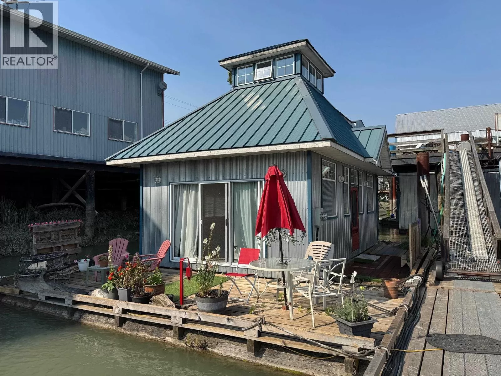 House for rent: 23220 Dyke Road, Richmond, British Columbia V6V 1E2