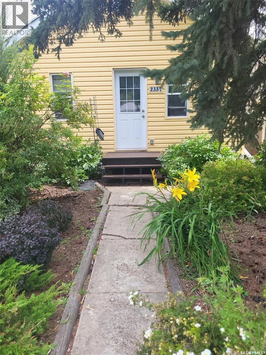 House for rent: 2337 Mcdonald Street, Regina, Saskatchewan S4N 2Z2