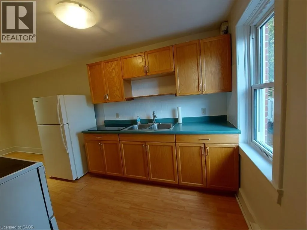 Apartment for rent: 234 Main Street Unit# 1, Delhi, Ontario N4B 2M5