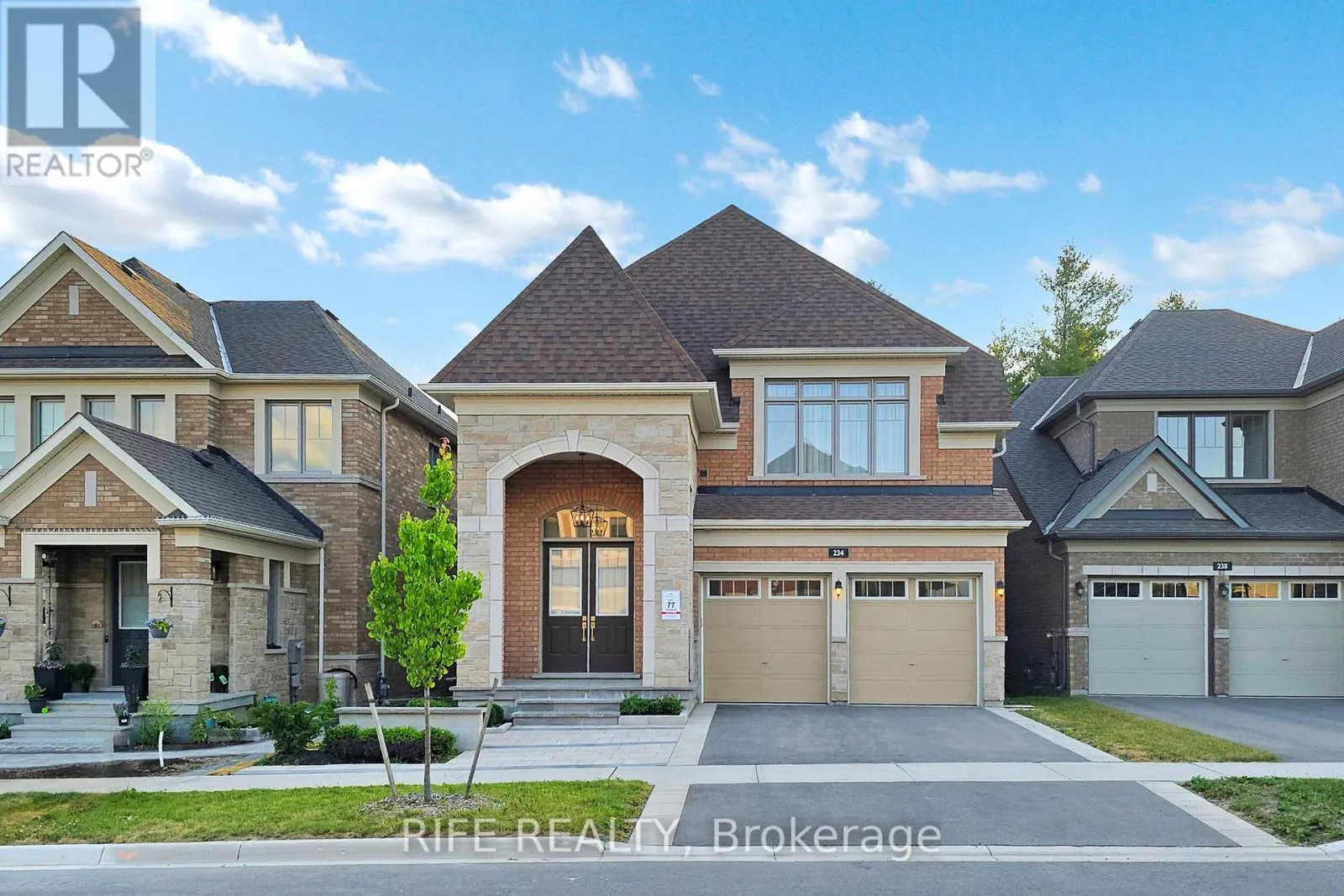 House for rent: 234 Sikura Circle, Aurora, Ontario L4G 3Y8