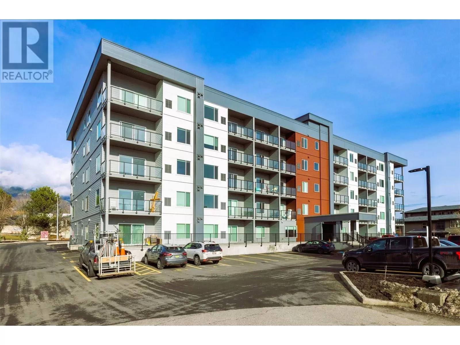 Apartment for rent: 2345 Butt Road Unit# 305, Westbank, British Columbia V4T 0G2