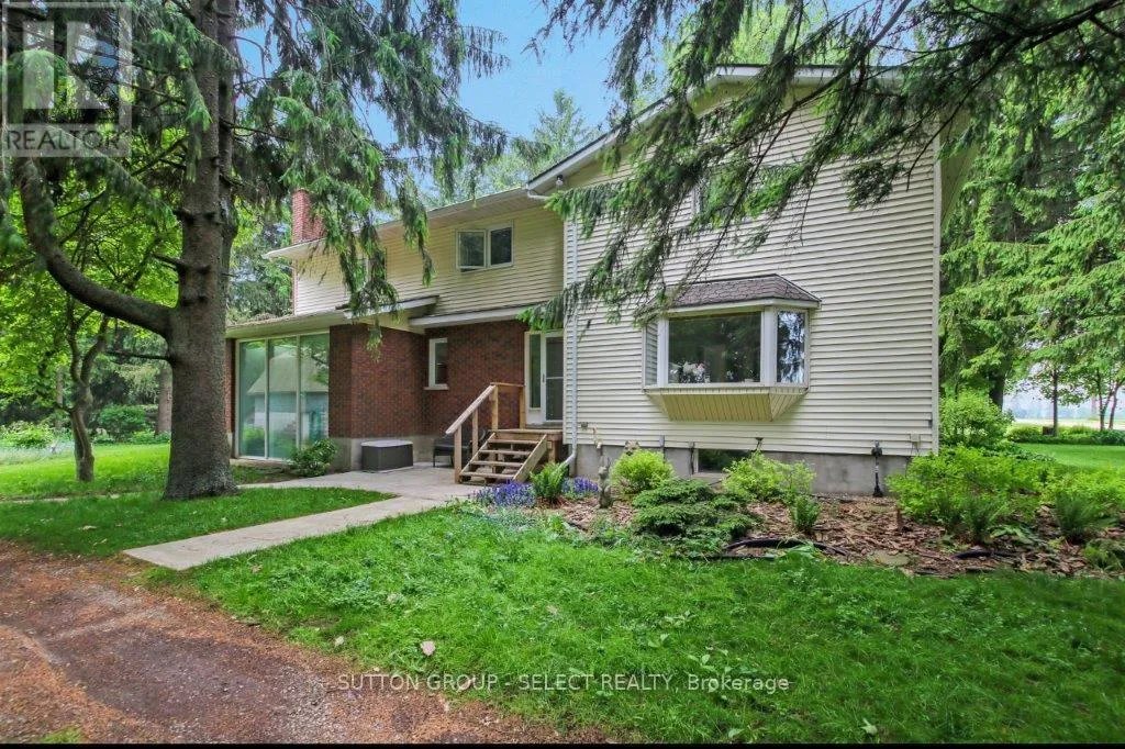 House for rent: 23471 Heritage Road, Thames Centre, Ontario N0M 2P0