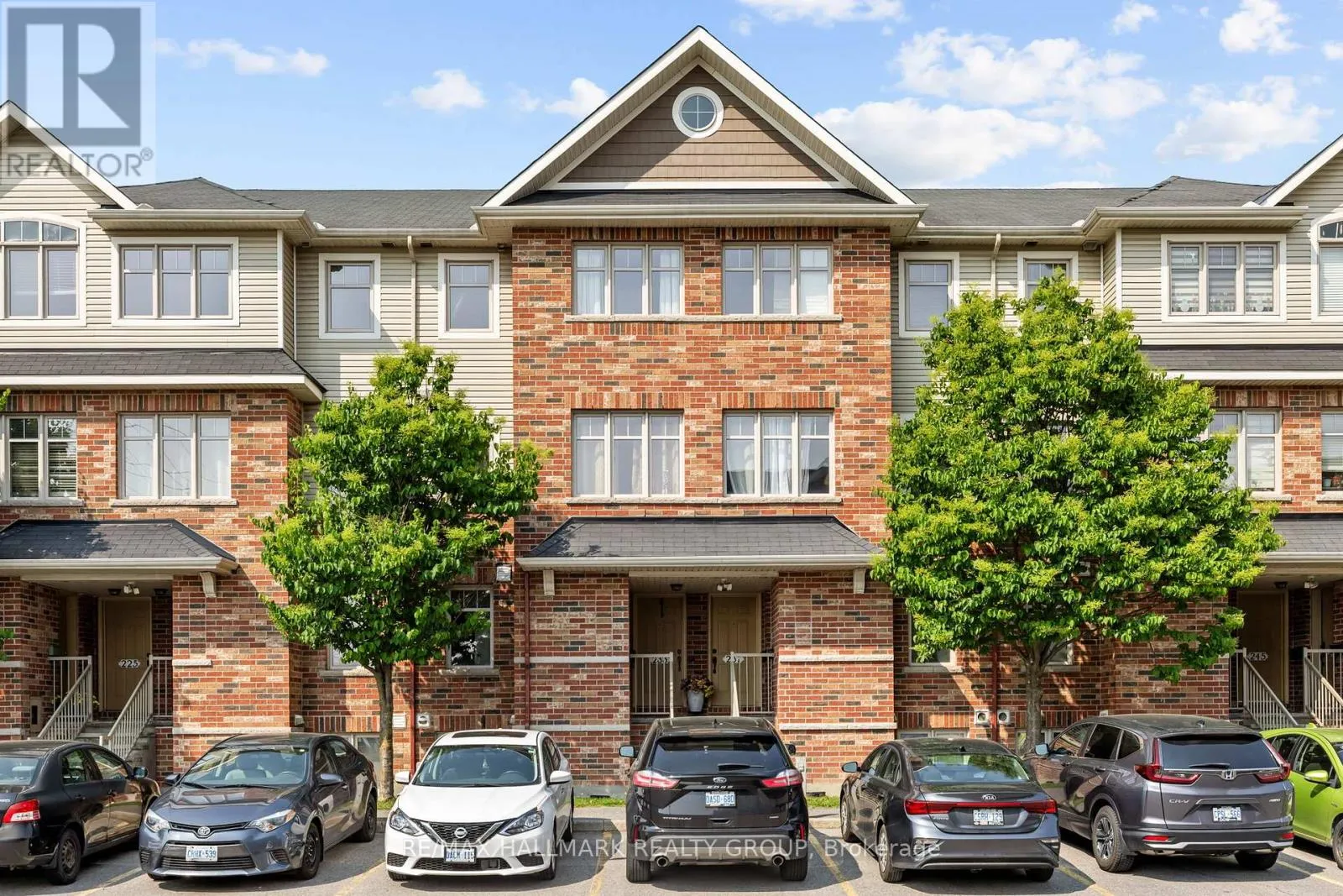 Row / Townhouse for rent: 235 Keltie Private, Ottawa, Ontario K2J 0A3