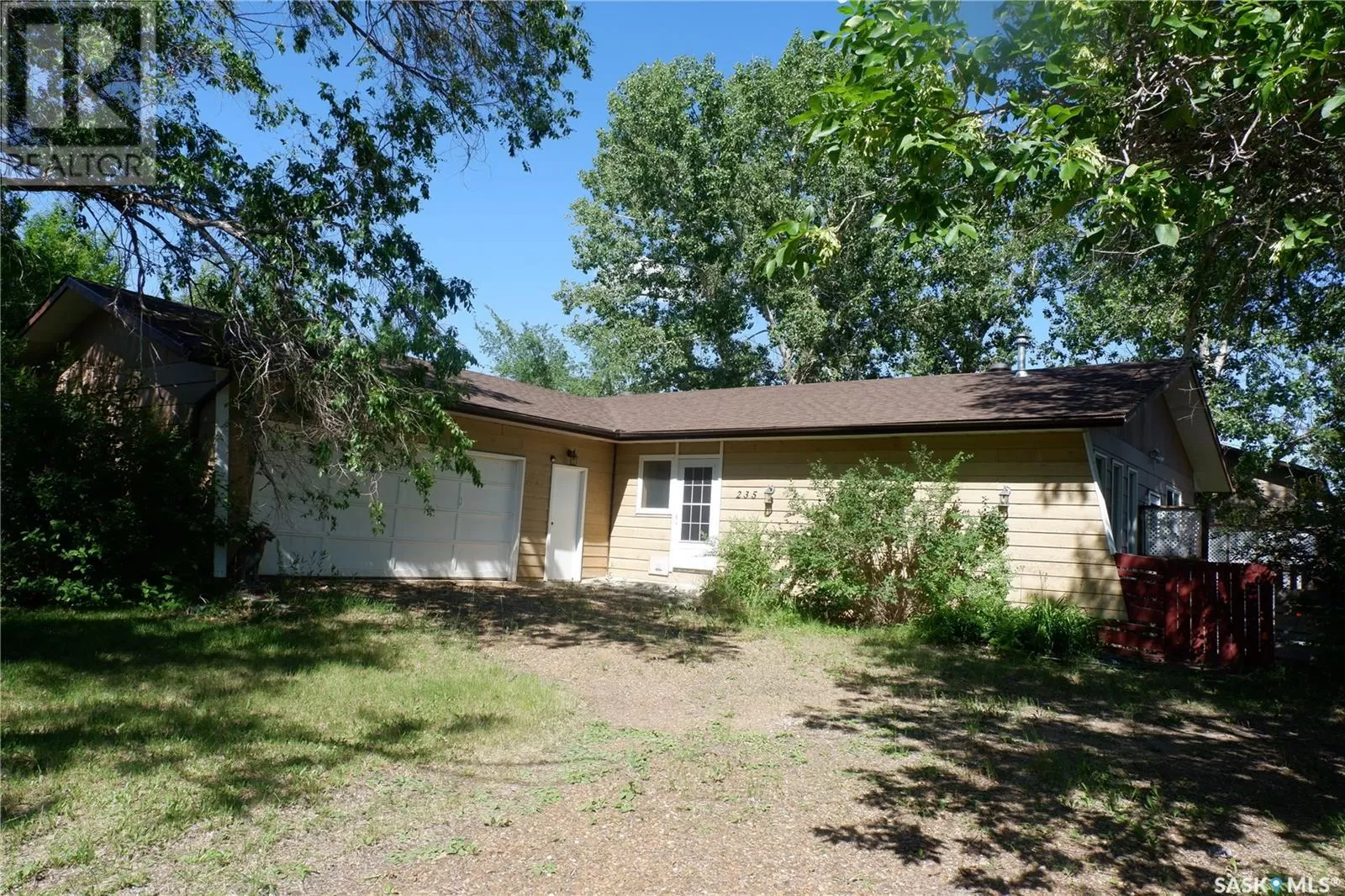 House for rent: 235 King Street, Coronach, Saskatchewan S0H 0Z0