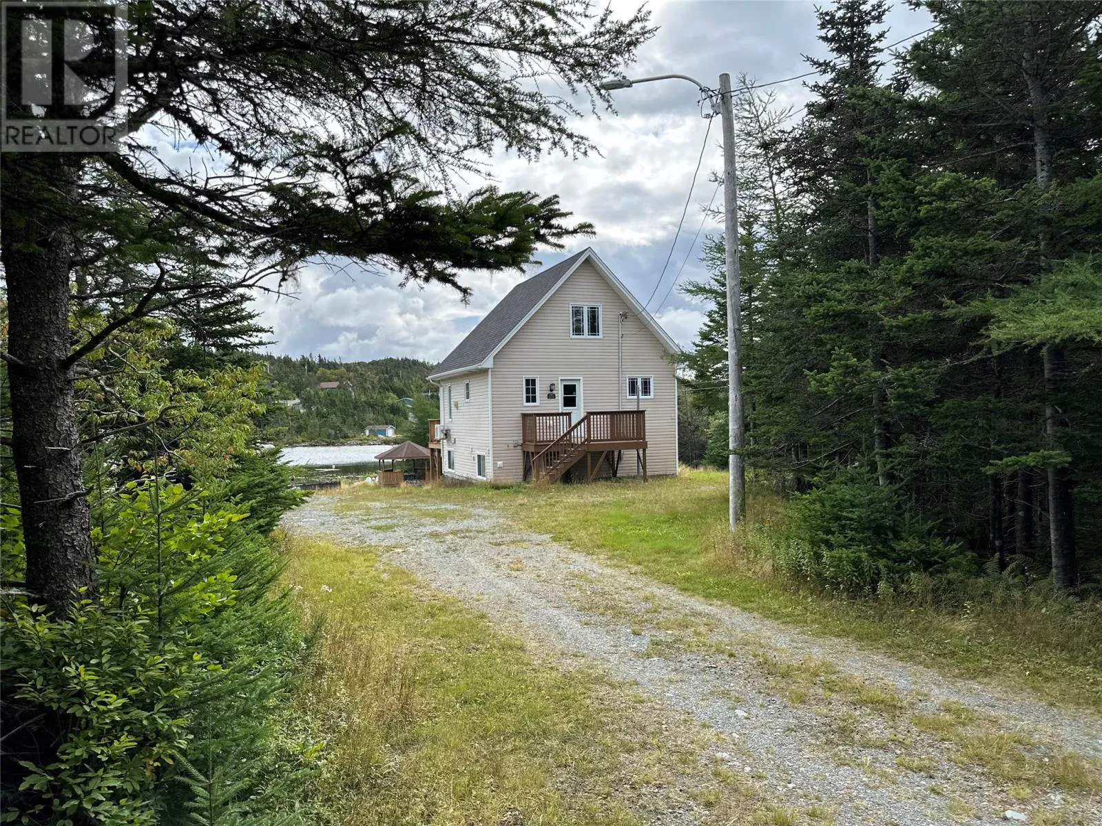 Recreational for rent: 235 Middle Gull Pond Road, Middle Gull Pond, Newfoundland & Labrador A0G 1B0
