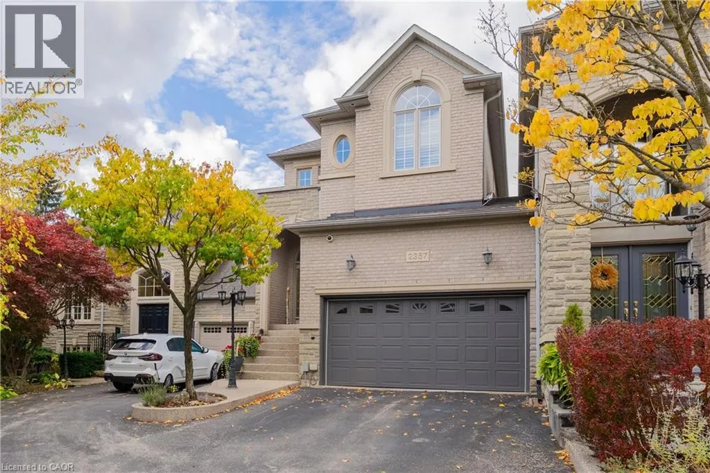 Row / Townhouse for rent: 2357 Woodfield Road, Oakville, Ontario L6H 6Y6