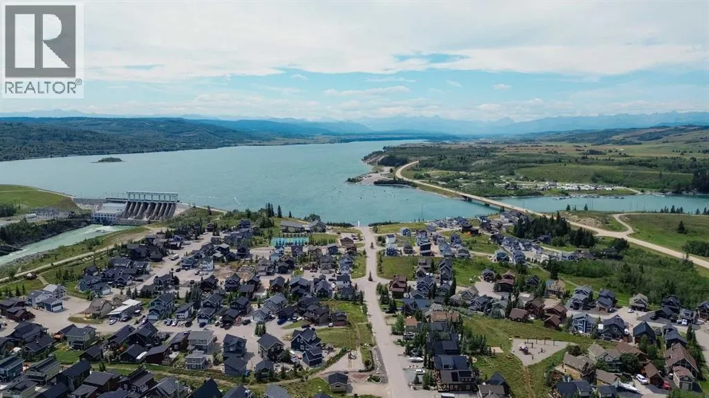 236 Cottage Club Crescent, Rural Rocky View County, Alberta T4C 1B1