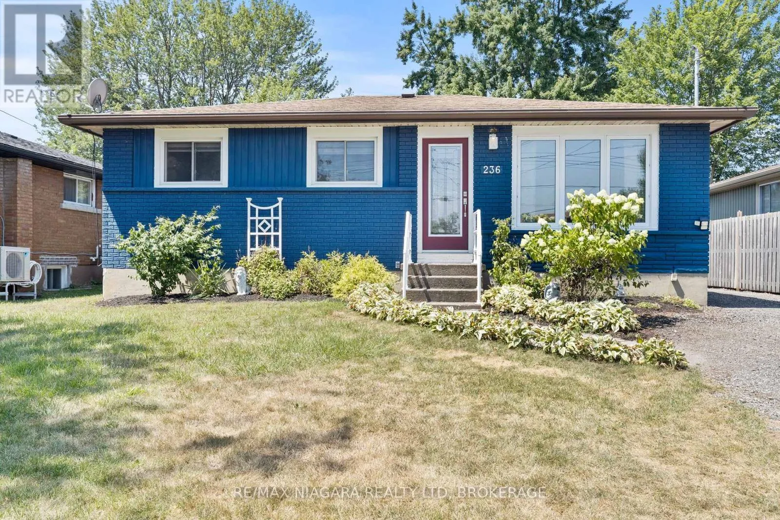 House for rent: 236 Cutress Avenue, Welland, Ontario L3C 2S8