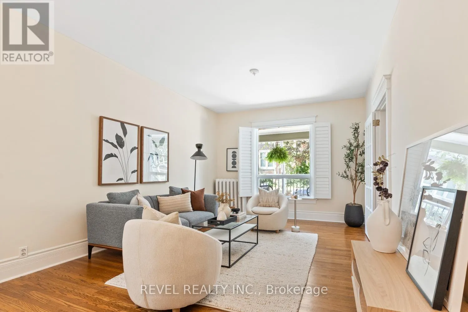 House for rent: 237 Bartlett Avenue, Toronto, Ontario M6H 3G3