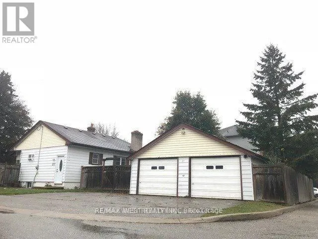 House for rent: 237 Frederick (main) Street, Bradford West Gwillimbury, Ontario L3Z 1K5