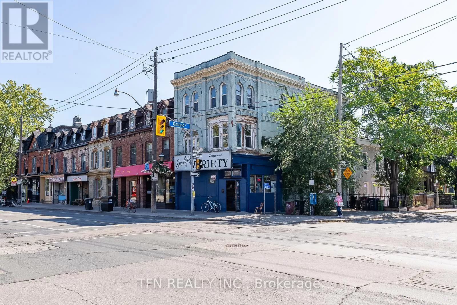 Residential Commercial Mix for rent: 237 Gerrard Street E, Toronto, Ontario M5A 2G1