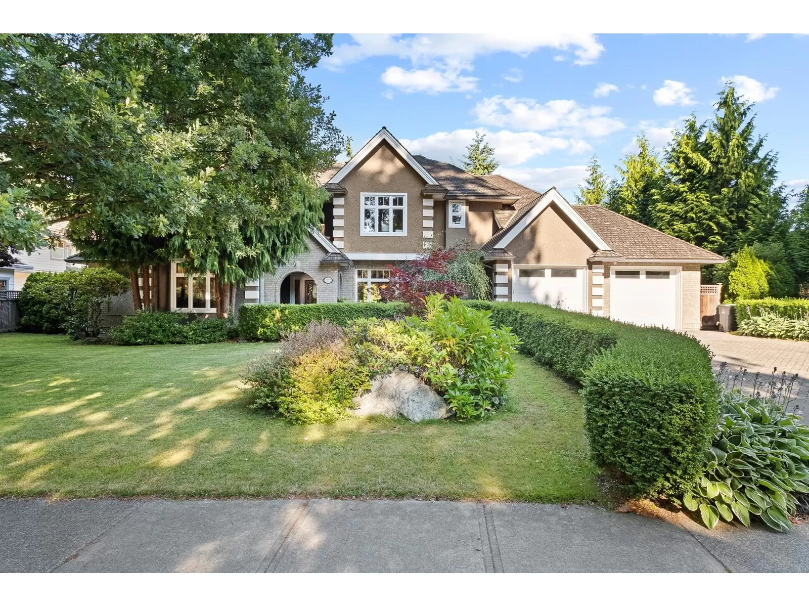 House for rent: 2372 132 Street, Surrey, British Columbia V4A 9B2