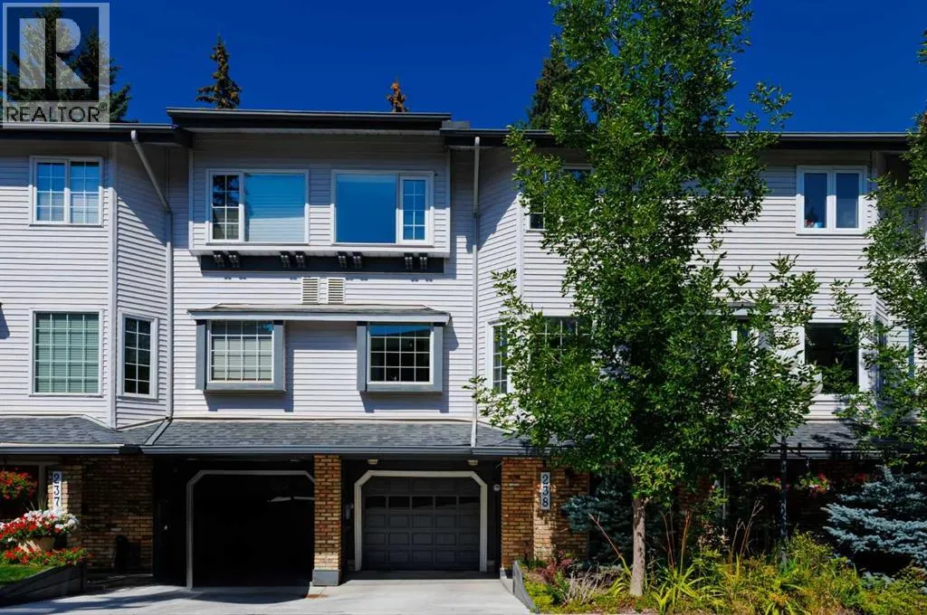 Row / Townhouse for rent: 238, 4037 42 Street Nw, Calgary, Alberta T3A 2M9