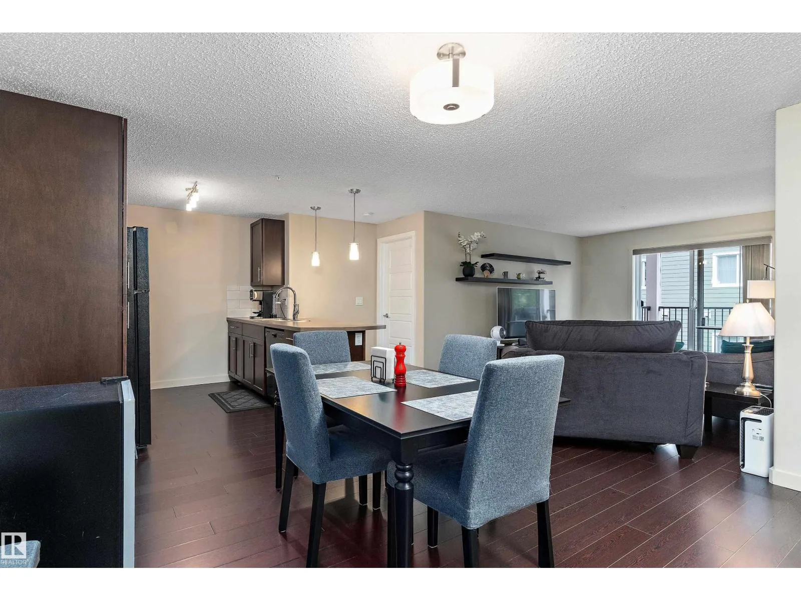 Apartment for rent: #238 6076 Schonsee Wy Nw Nw, Edmonton, Alberta T5Z 0K8