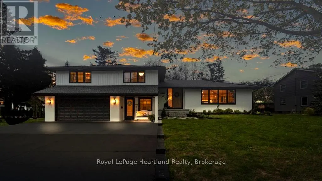 House for rent: 238 Bennett Street W, Goderich), Ontario N7A 1X9