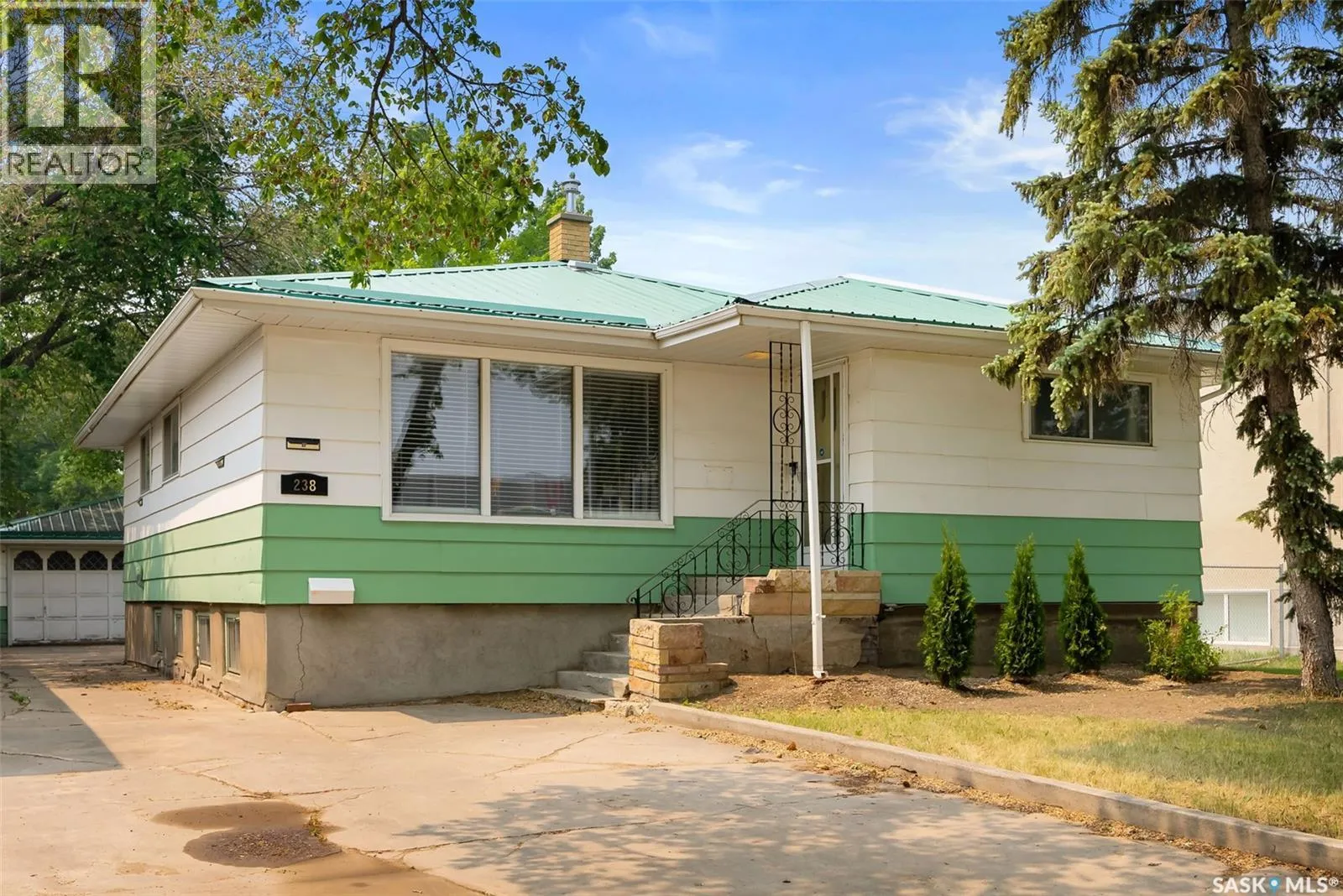 House for rent: 238 Hamilton Street, Regina, Saskatchewan S4R 2A4