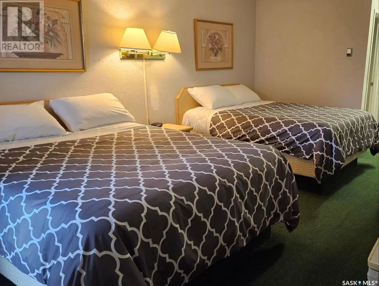 238 Sims Avenue, Weyburn, Saskatchewan S4H 2J8