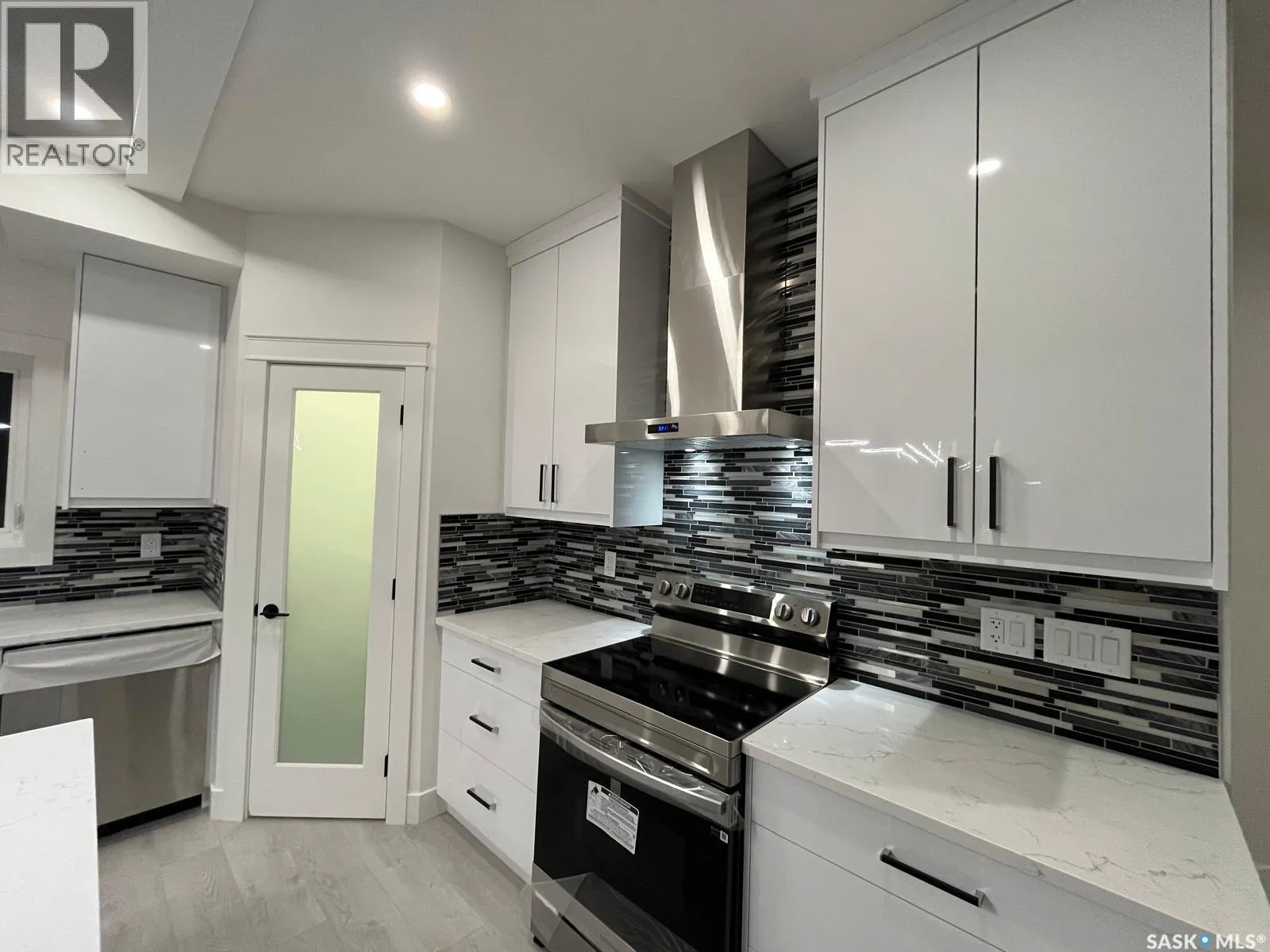 House for rent: 238 Stromberg Court, Saskatoon, Saskatchewan S7L 6M9