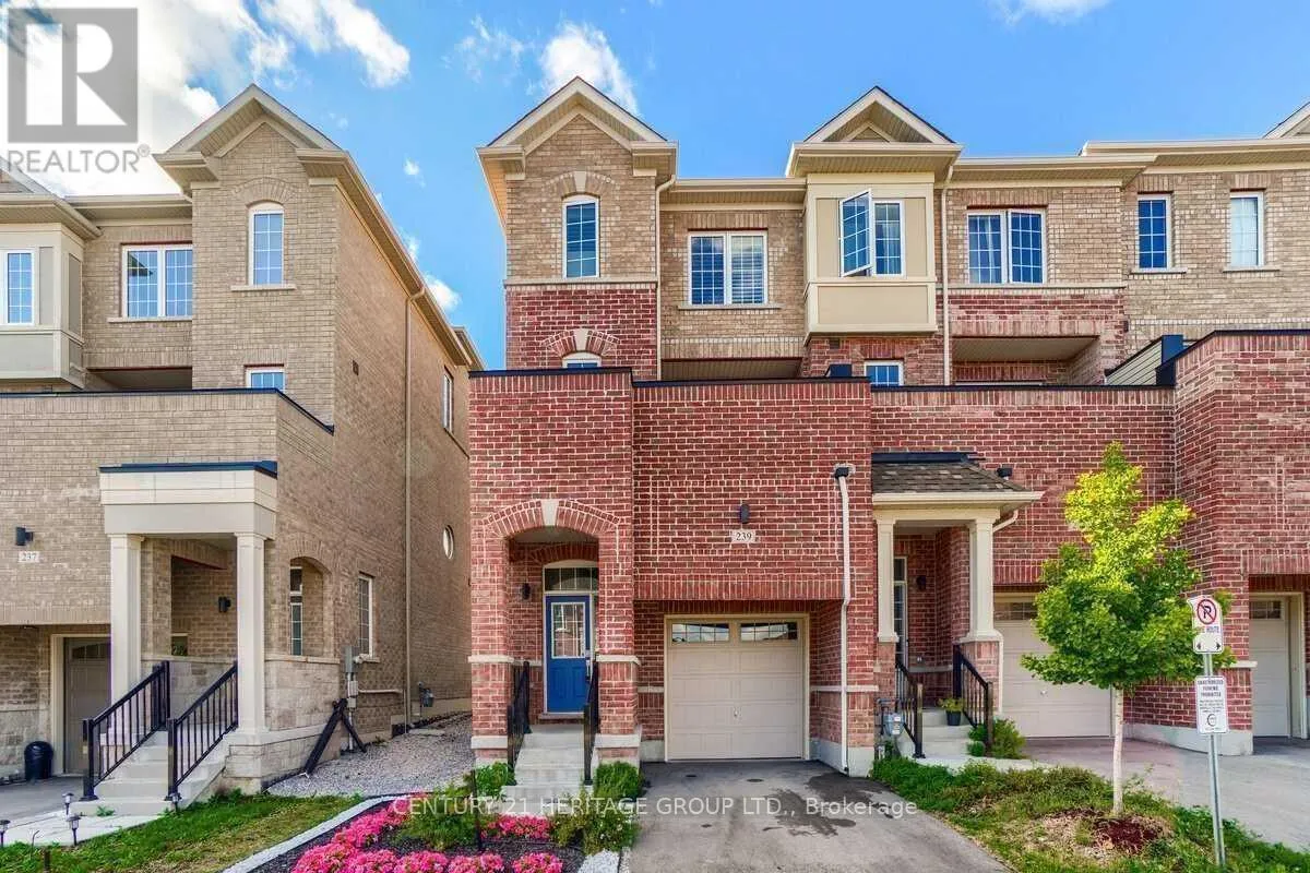 Row / Townhouse for rent: 239 Harding Park, Newmarket, Ontario L3Y 0E1