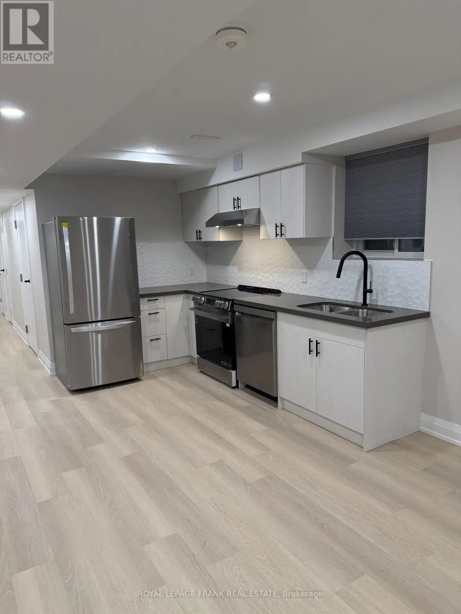 House for rent: 23a - 23 Allinson Lane, Uxbridge, Ontario L9P 0R6