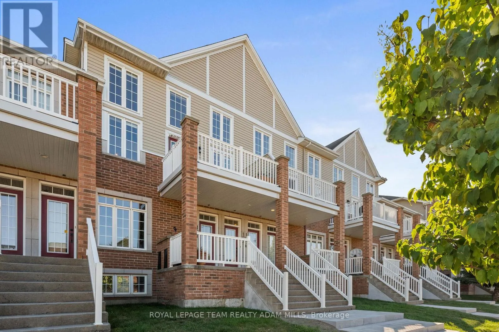 Row / Townhouse for rent: 24 - 103 Eye Bright Crescent, Ottawa, Ontario K1V 2K6