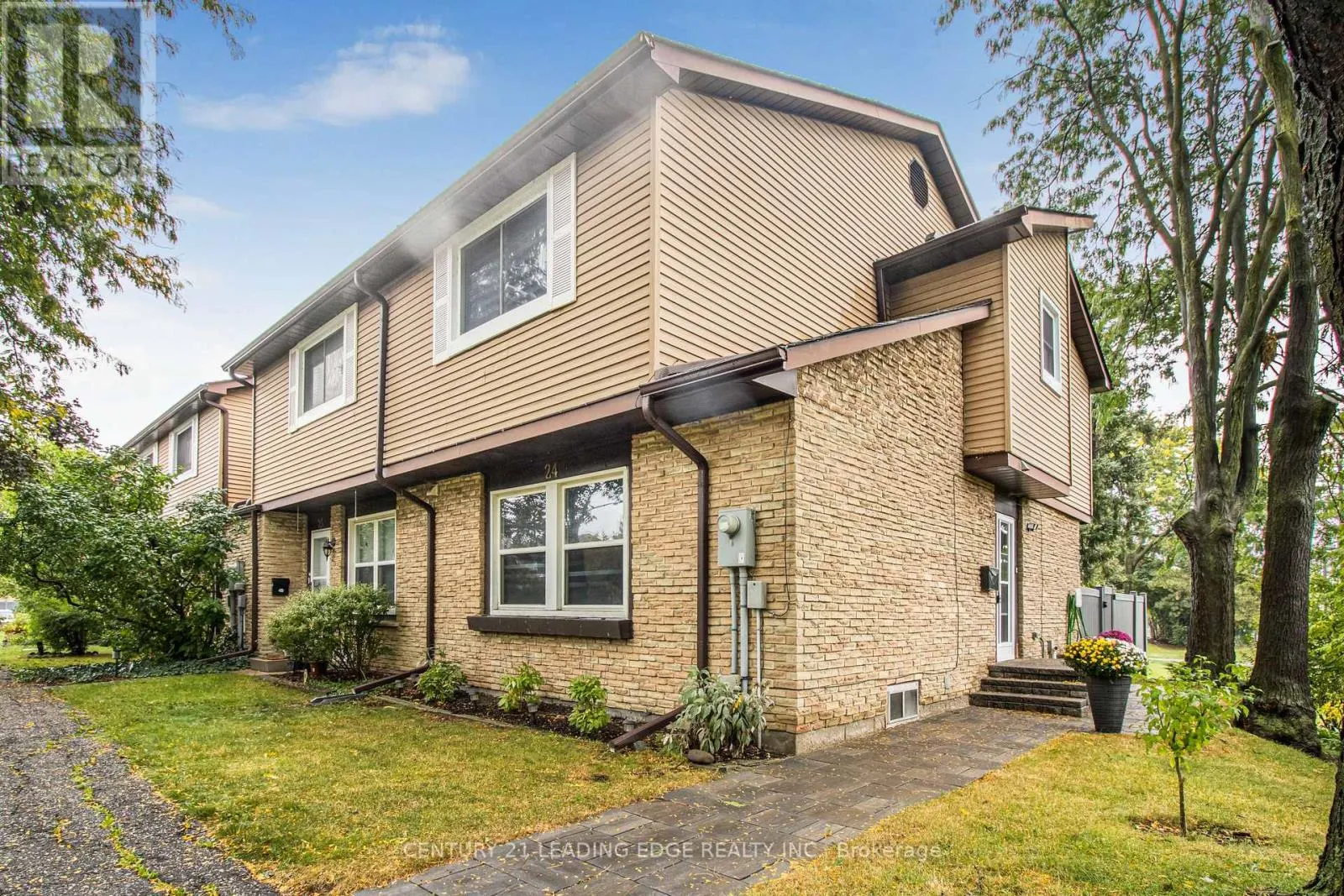 Row / Townhouse for rent: 24 - 120 Falconer Drive, Mississauga, Ontario L5N 1P5