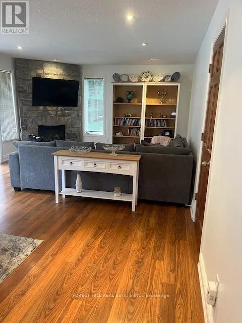 Row / Townhouse for rent: 24 - 1591 Hidden Valley Road, Huntsville, Ontario P1H 1A4